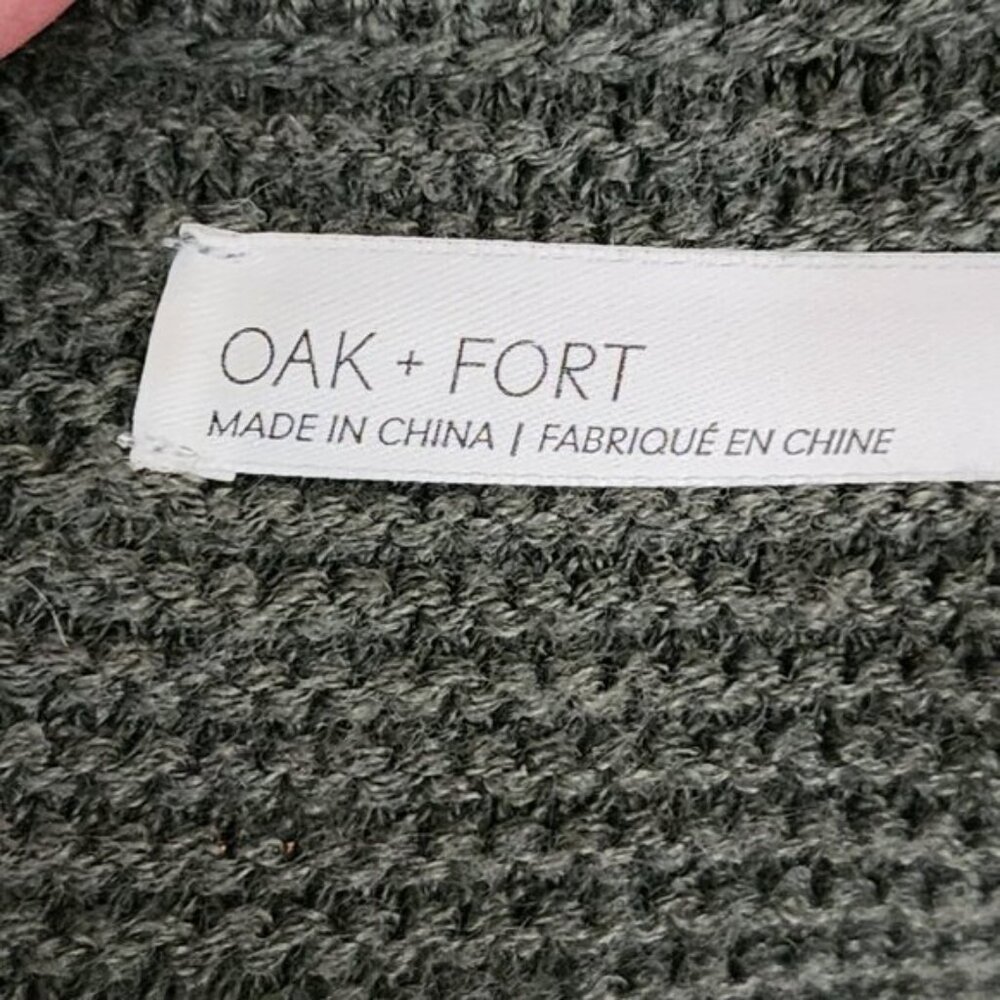 Oak & Fort Green Chunky Knit Collared V-Neck Oversized Cropped Sweater - Picture 5 of 7